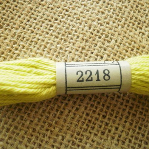 Echevette ancienne de coton à broder  retors dmc , numero 4 , coloris 2218 vert anis 