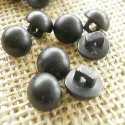 Lot de 5 boutons  boules en plastique  , coloris noir , diamètre 10 mm 