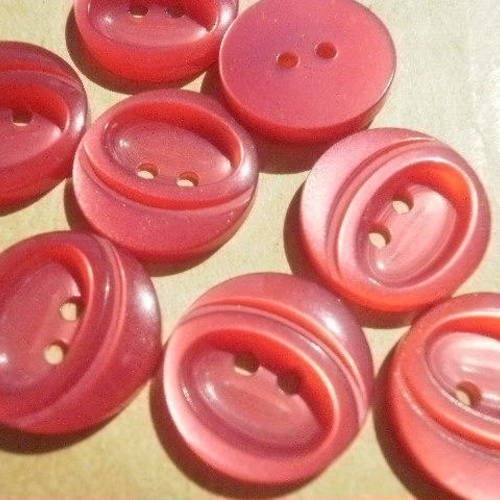 Lot de 5 petits boutons  ronds à deux trous , en plastique,  coloris rouge , diamètre 15 mm 
