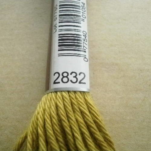 Echevette  de coton à broder  retors dmc , numero 4  , coloris 2832 bronze 