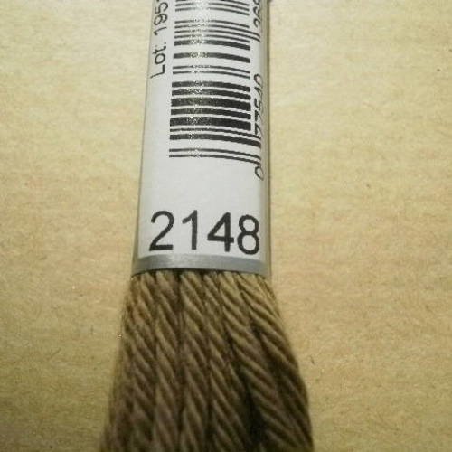 Echevette  de coton à broder  retors dmc , numero 4  , coloris 2148 marron 