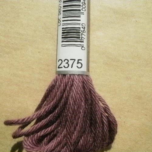 Echevette  de coton à broder  retors dmc , numero 4  , coloris 2375 prune 