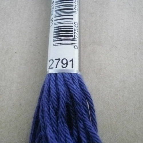 Echevette  de coton à broder  retors dmc , numero 4  , coloris 2791 bleu foncé 
