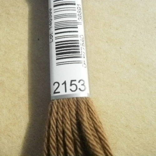 Echevette  de coton à broder  retors dmc , numero 4  , coloris 2153 marron 