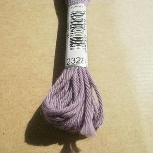Echevette  de coton à broder  retors dmc , numero 4  , coloris 2328 parme 