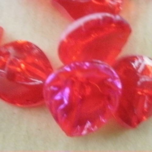 Lot de 3 boutons  en verre  en forme de feuilles , coloris rouge irisé