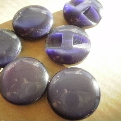 Boutons pastilles x 2 en plastique , coloris violet  , diamètre 15 mm