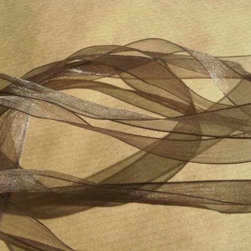 Petit ruban  mousseline en  polyester  ,  coloris  marron grisé  , largeur 11 mm