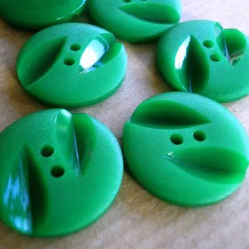 Boutons  ronds en plastique , coloris  vert , diamètre 21 mm