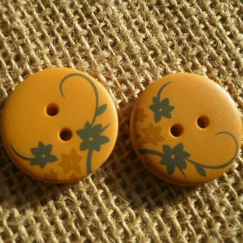 Lot de 2  boutons ronds en plastique , coloris orangé , motif fleurs  , diamètre 22 mm