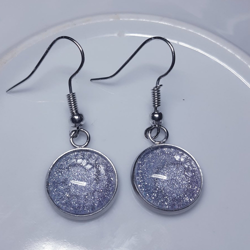 Boucles d'oreilles cabochon de verre à paillettes gris et argent - acier inoxydable