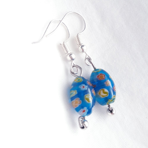 Boucles d'oreilles olive verre bleu fleurie multicolore, argenté