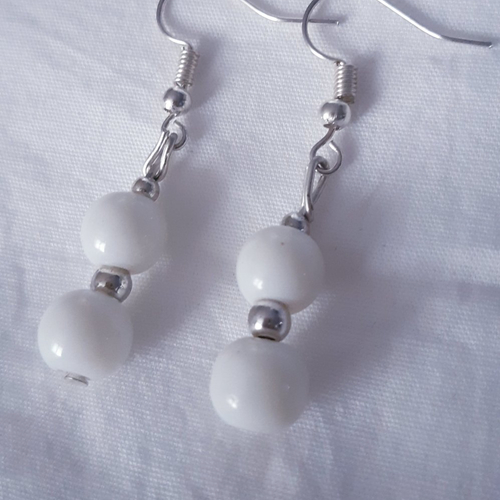 Boucles d'oreilles perles verre blanc, argenté