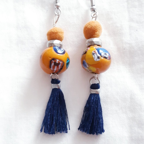 Boucles d'oreilles perle porcelaine orange bleu, breloque argenté, pampille marine