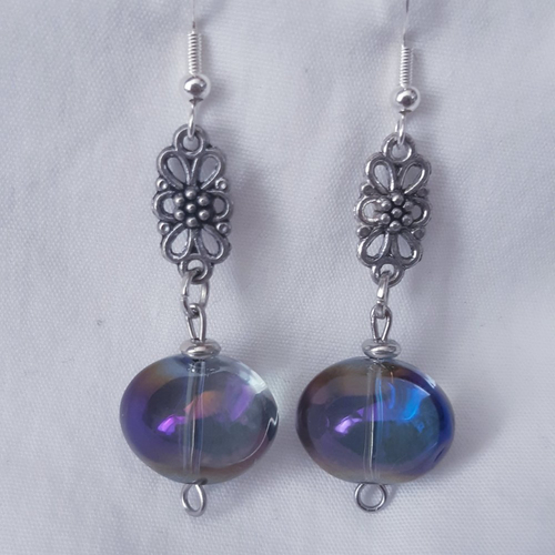Boucles d'oreilles pierre verre tchèque de bohème bleu, violet et fleur argenté