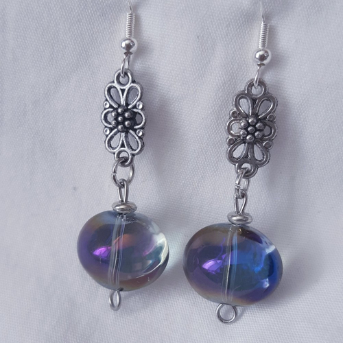 Boucles d'oreilles pierre verre tchèque de bohème bleu, violet et fleur argenté
