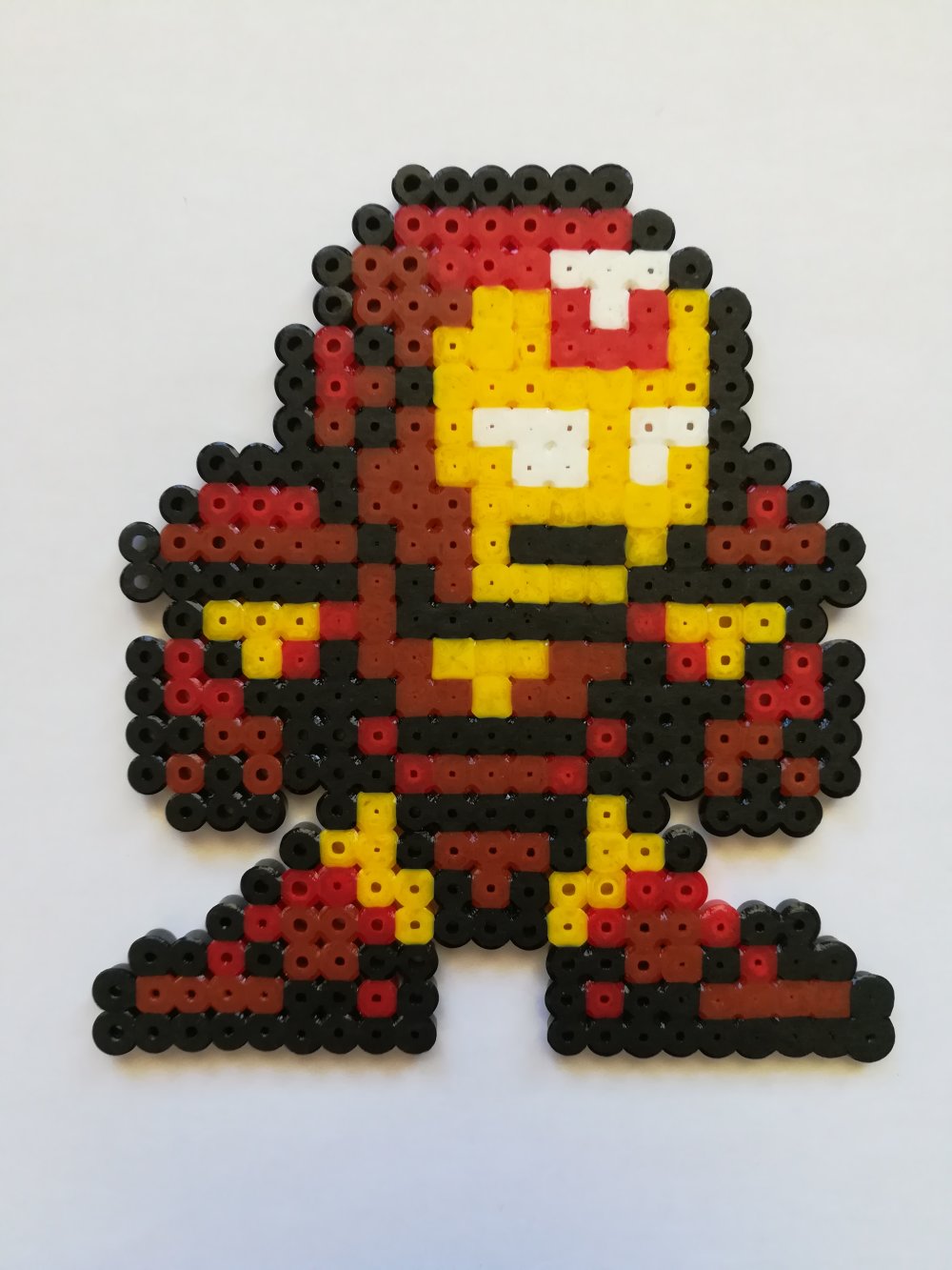 Marvel iron man décoration en perles à repasser hama - pixel art