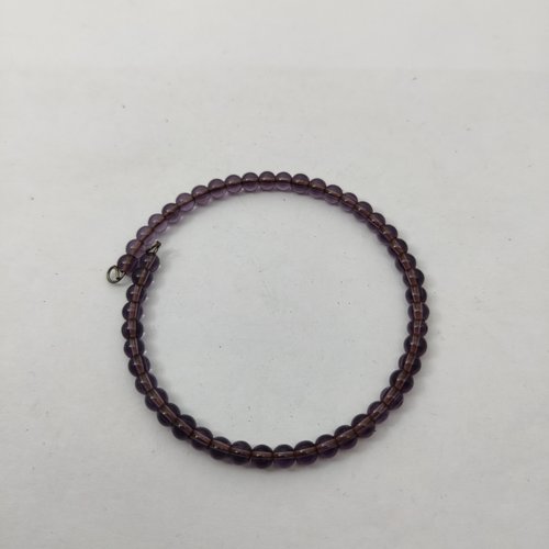 Bracelet jonc réglable orné de perles violettes
