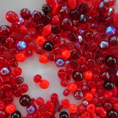 Lot de perle verre de bohème, verre tchèque, mixte de perle,rouge, bijoux, diy