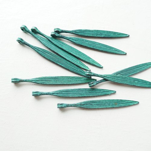 10 plumes  pendants bronze antique 55 mm x 5 mm