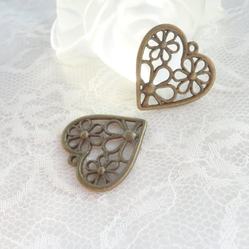 Pendentif coeur bronze, x 4; charm, breloque, apprêts, fleur,