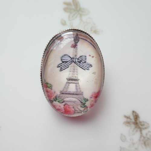 Broche ovale en verre, tour eifel, fait main, pièce unique, cadeau, prix, mini
