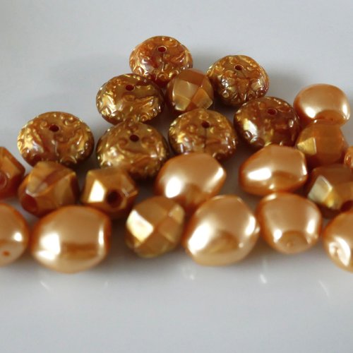 23 perles vintages en resine dorées, perle ambrée, lot mixte, diy bijoux