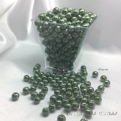 50 perles 8mm nacrées vert foncé en verre 
