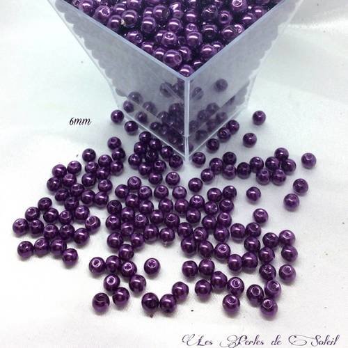 75 perles nacrées violet foncé en verre 6mm