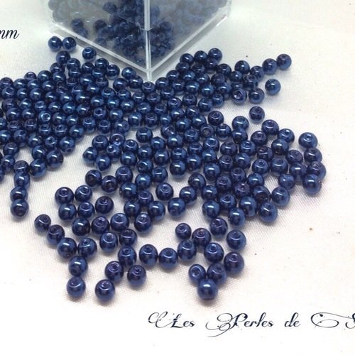 100 perles nacrées 4mm bleu marine en verre 