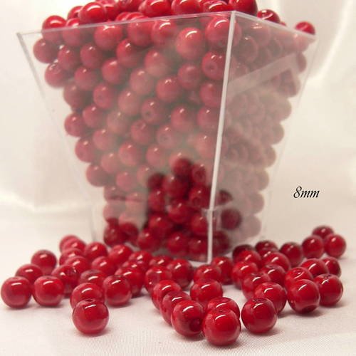50 perles en verre  8mm - couleur  rouge vernies 