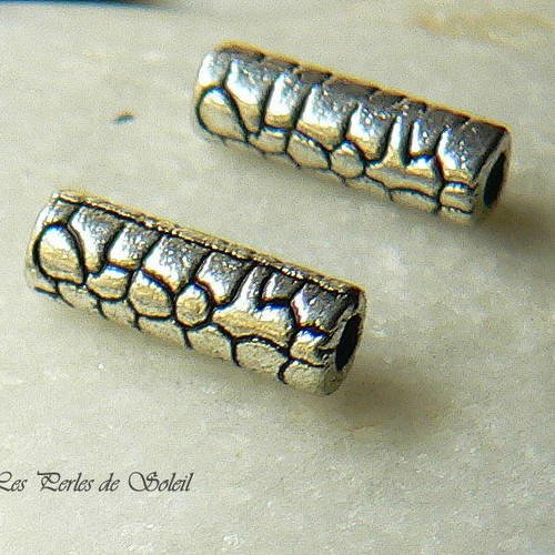 25 perles tubes en metal couleur argent antique motif serpent 3.5 x 11mm 