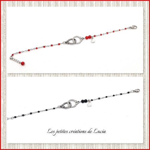 Bracelet noir sur chaîne en acier inoxydable et petites perles en résine, connecteur "menottes" , breloque coeur
