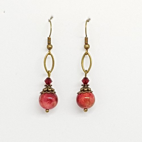 Boucles d'oreilles pendantes rouges, perles de jade, toupies swarovski