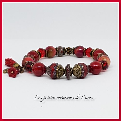 N'est plus en stock bracelet rouge bohème chic, sur élastique, perles tchèques, perles de jade, métal bronze