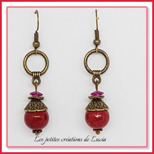 Boucles d'oreilles pendantes rouges, bohèmes chic, perles de jade, métal bronze.