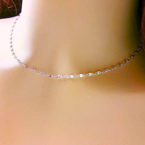 Collier en argent chaîne soleil, symbole éclatant