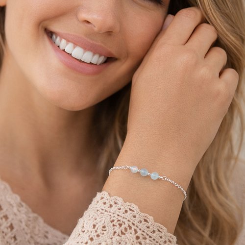 Bracelet aigue-marine naturelle en argent 925 – pierre de naissance mars – bijou minimaliste femme