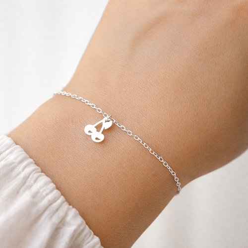 Bracelet fin en argent 925 avec breloque cerise
