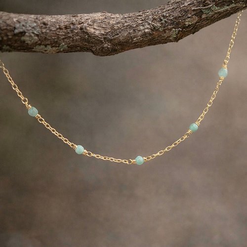 Collier femme en or 18k avec pierres naturelles d’amazonite – bijou bohème chic