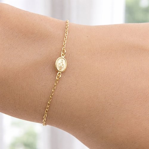 Bracelet vierge marie en or 18k – médaille ovale dorée – bijou minimaliste femme