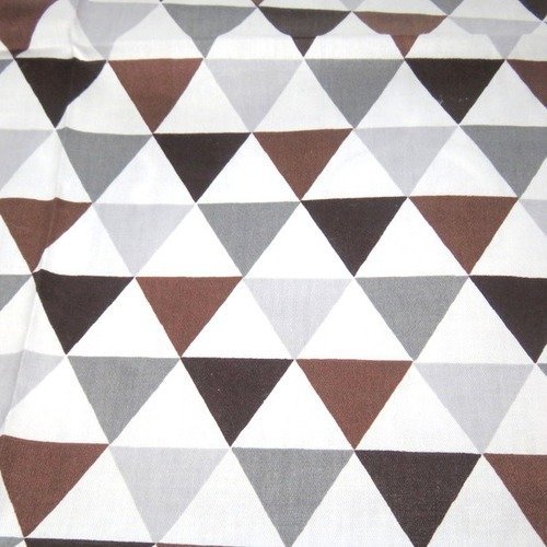 Tissu coton 40 x 50 cm triangle marron gris