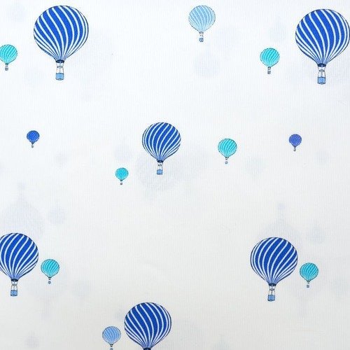 Tissu piqué coton imprimé montgolfière bleue 50 x 150 cm