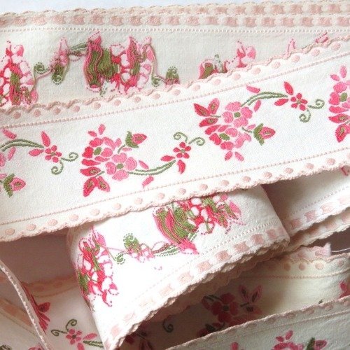 Ruban ancien coton motifs floraux rose