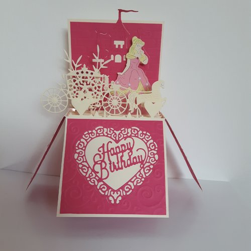 Carte Boite Pop Up Pour Anniversaire Petite Fille Princesse Un Grand Marche