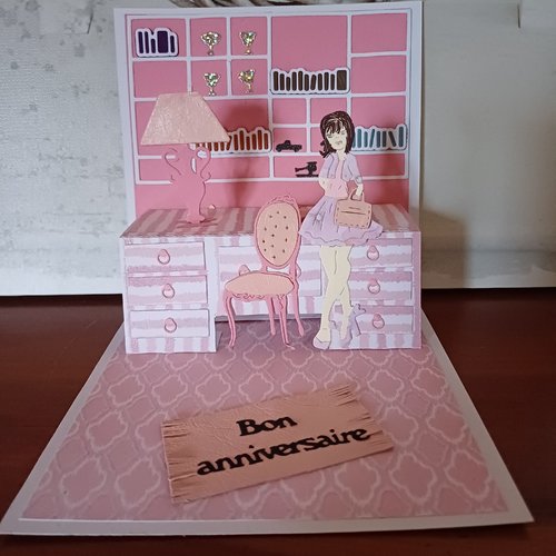 Carte anniversaire pop up bureau