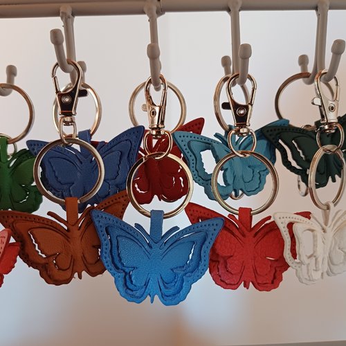 Porte clé papillon 3d en cuir agneau fait main.