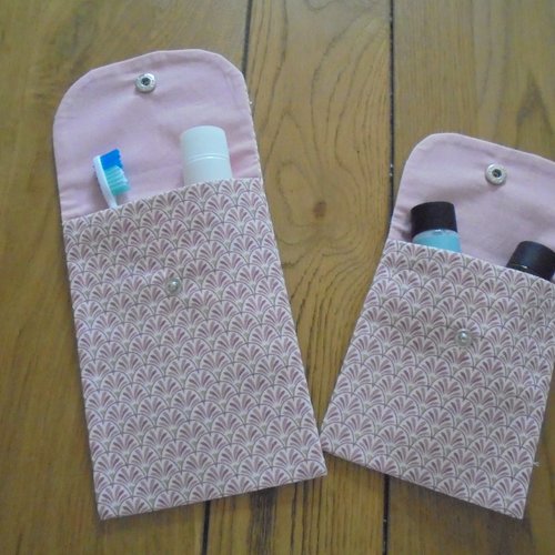 Pochette brosse a dents et pochette savon