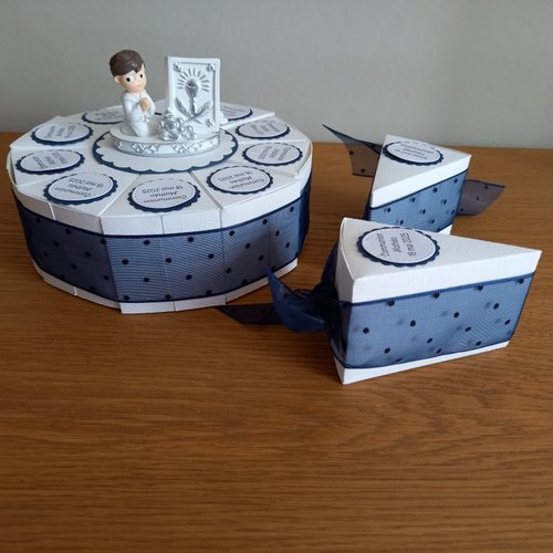 Boîtes à dragées pour * communion *