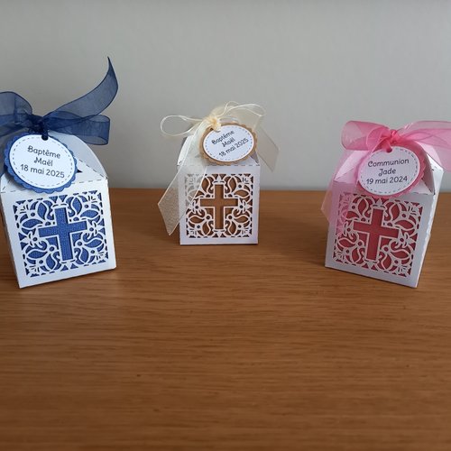 Boîtes à dragées pour une communion ou un baptême